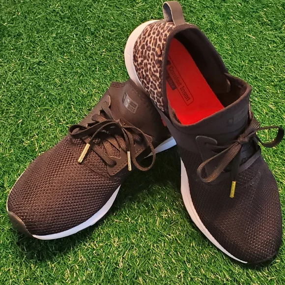 New Balance FuelCore Nergize Black Leopard Accent Print Slip-On Sneakers Size 10 - Picture 2 of 12